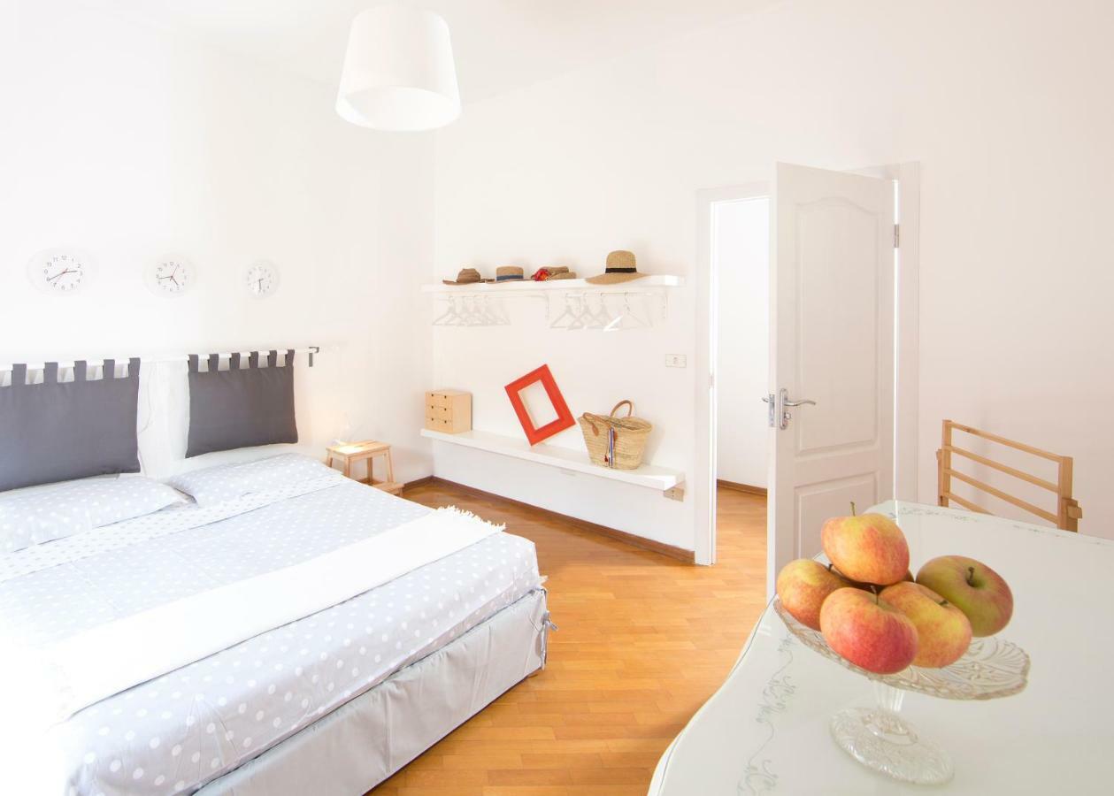Biba Casa Vacanze Оменя Екстериор снимка